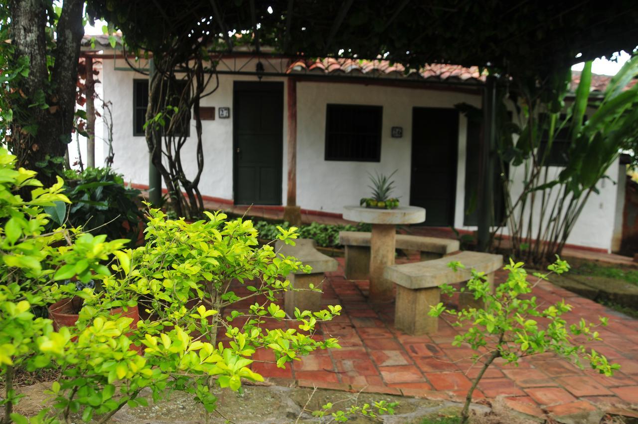 Hotel Mision Santa Barbara RNT 4799 Barichara Bagian luar foto